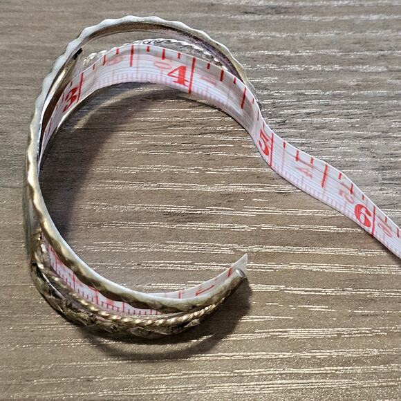 Vintage Alpaca Silver & Turquoise Cuff with Abalone & Mother of Pearl Flower - Picture 7 of 9